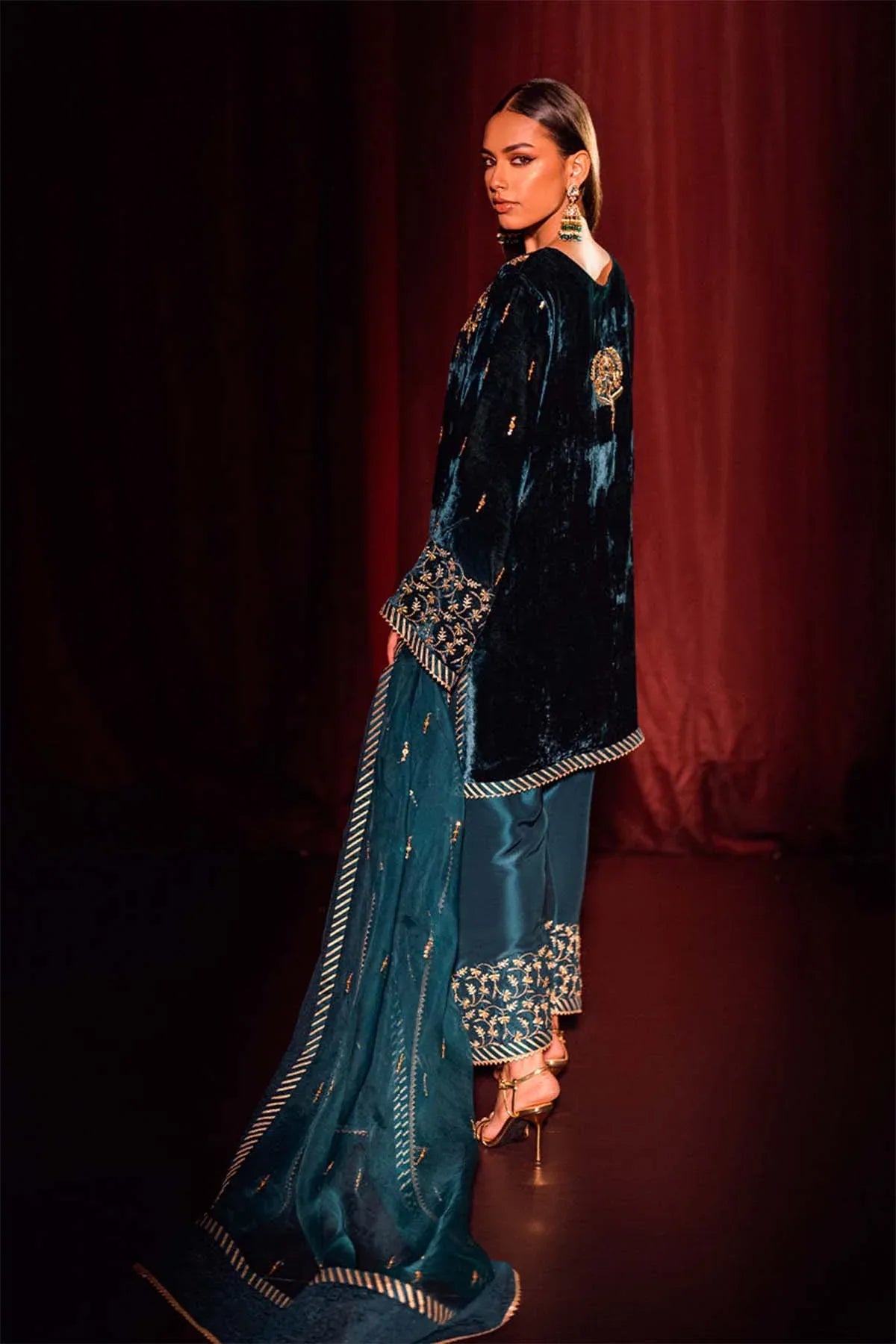 Nimra Kashif - AK Galleria