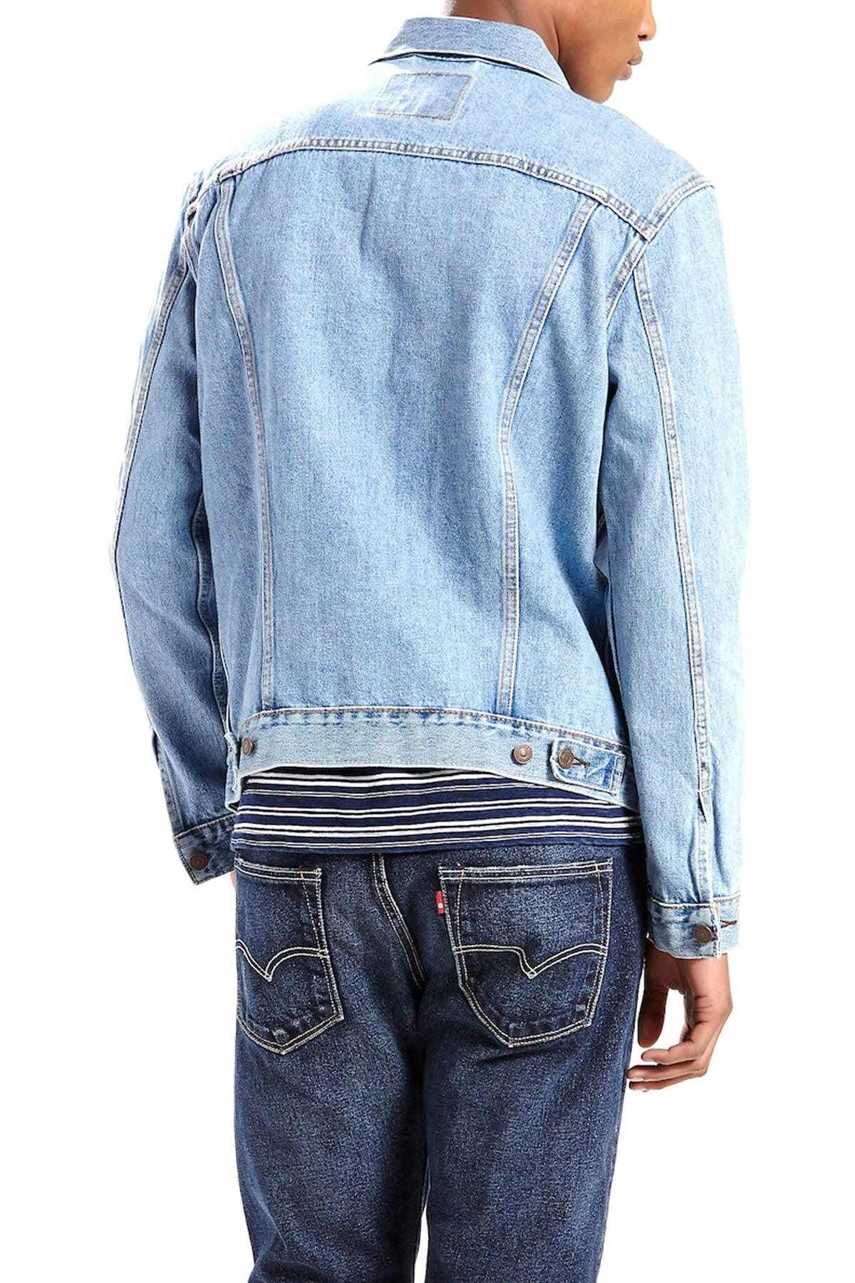 Levi's