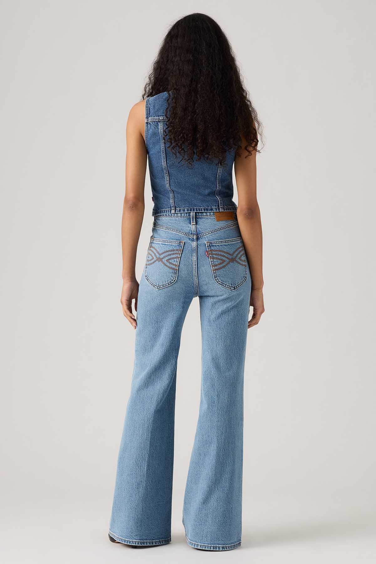 Levi's