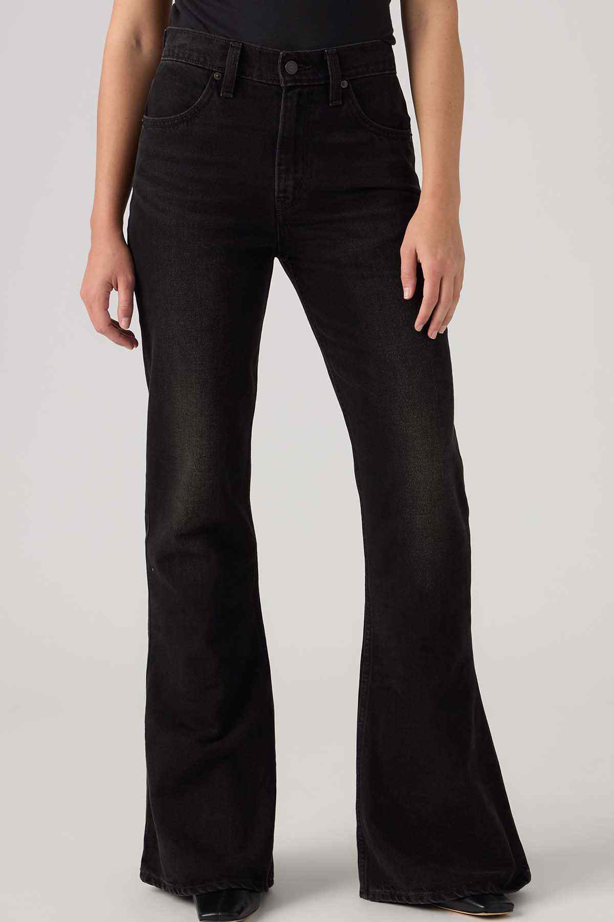 Levi's