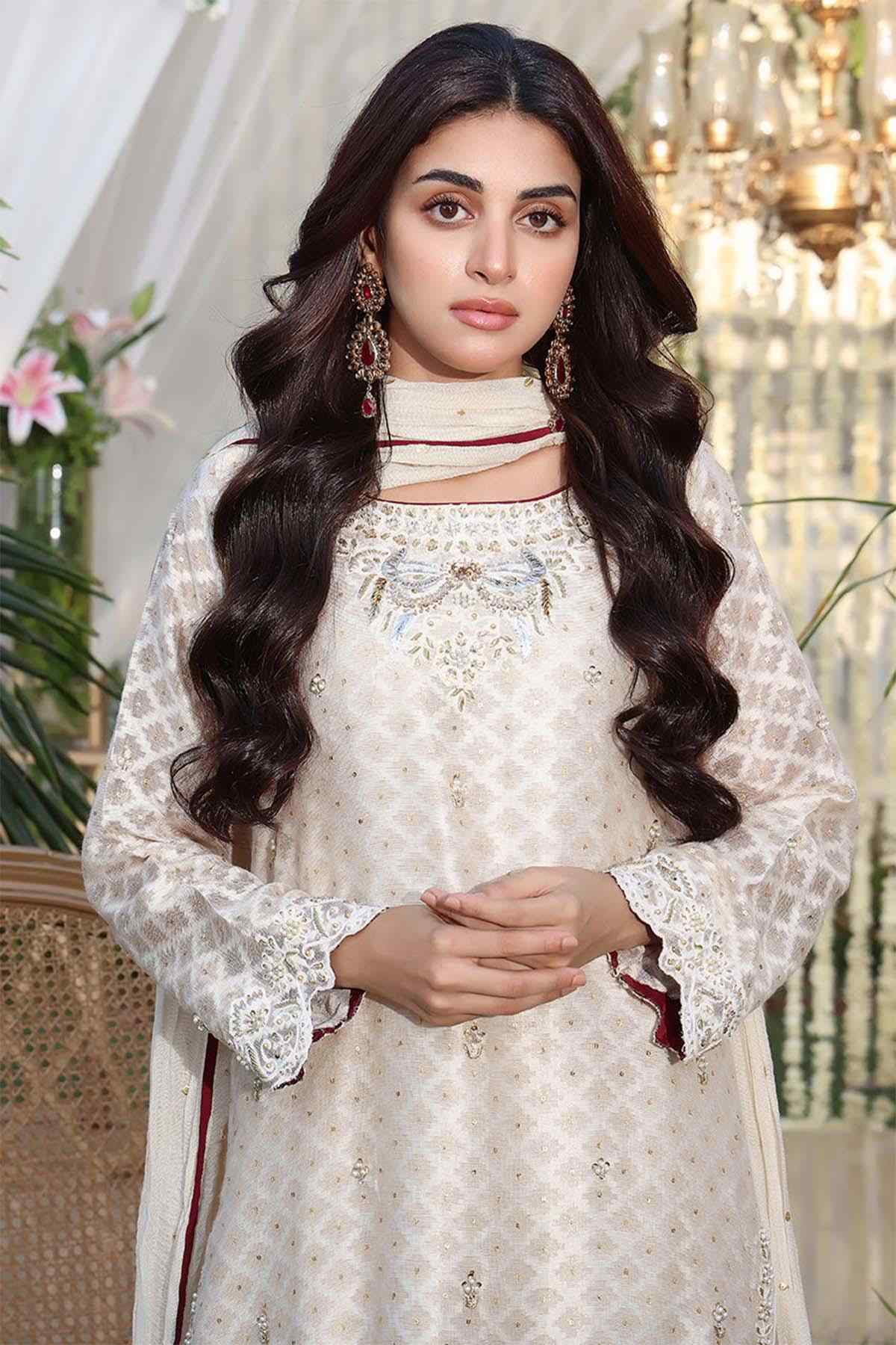 Nimra Kashif - AK Galleria