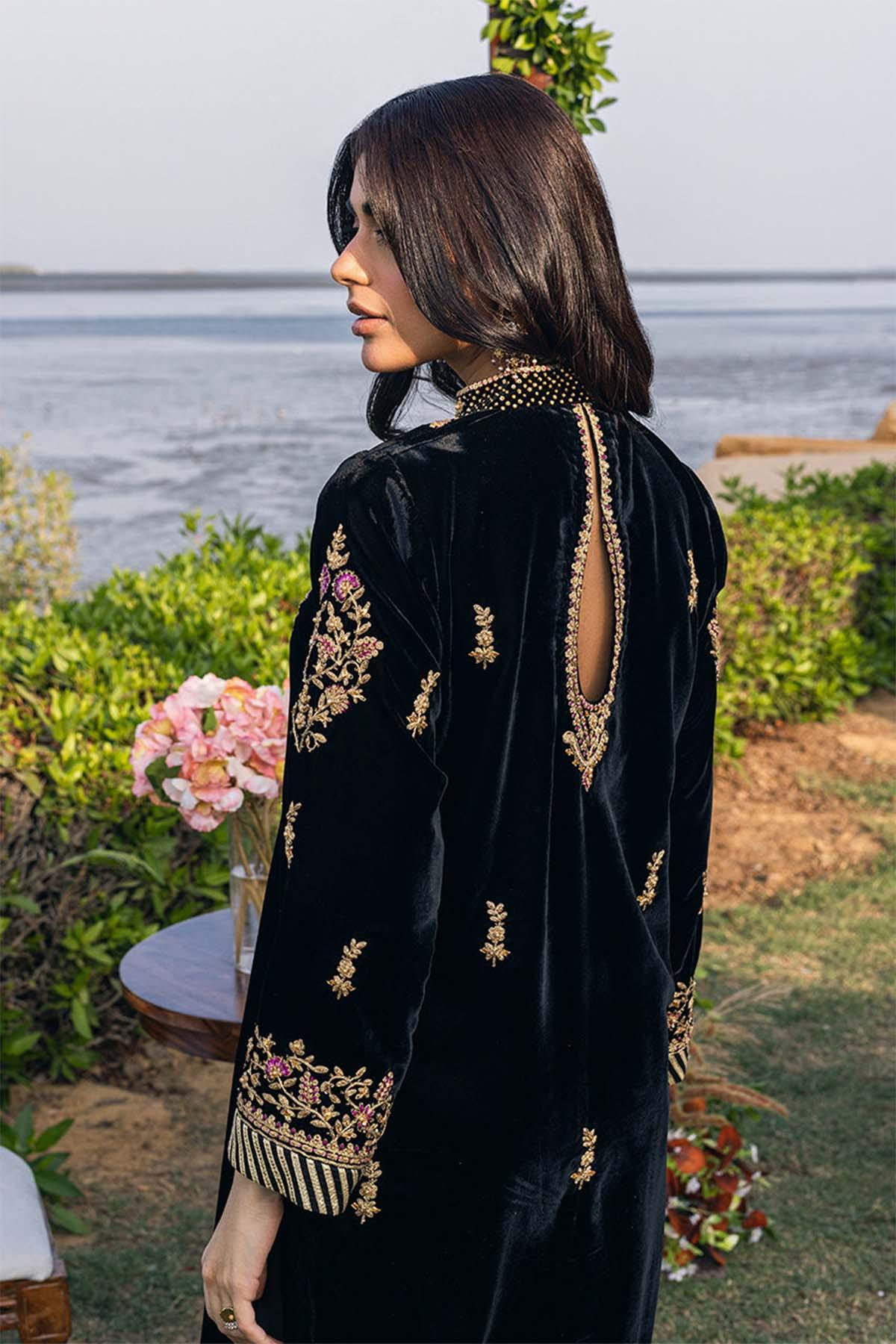 Nimra Kashif - AK Galleria