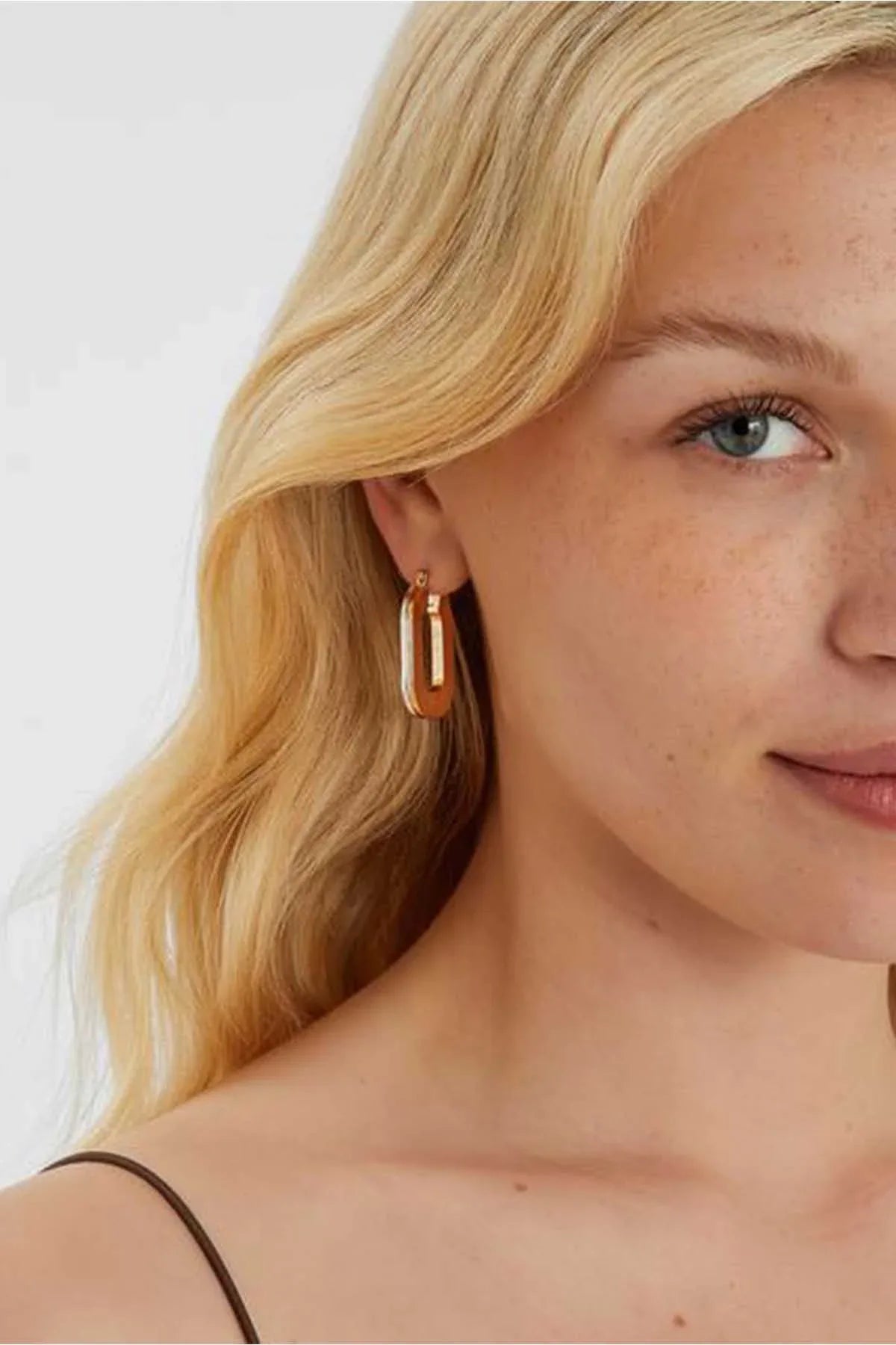 Accessorize - AK Galleria