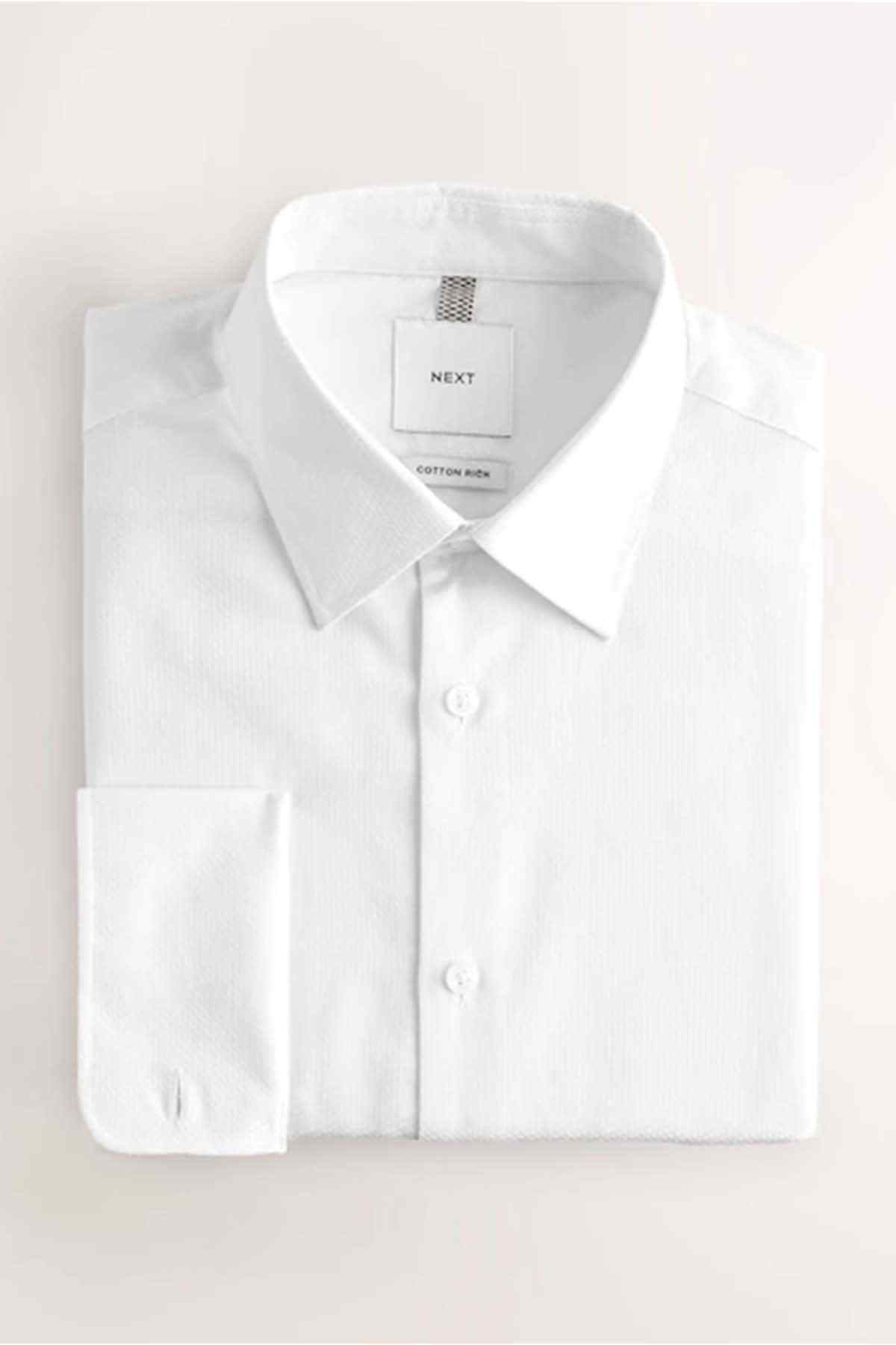 White dress shirt folded set with pointed collar and button-front