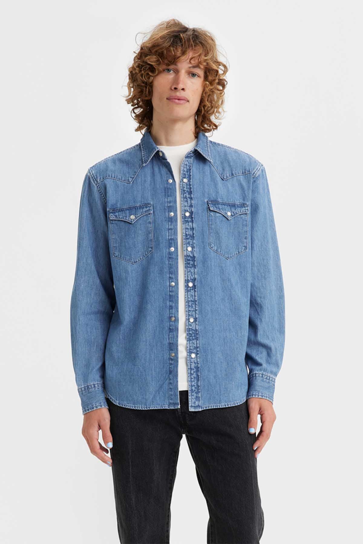 Levi's
