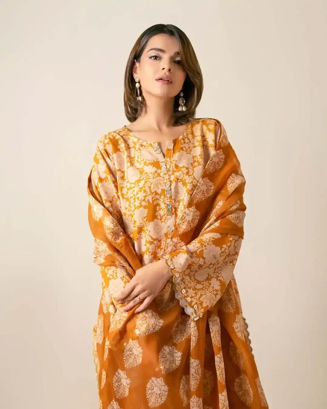 AYLA STUDIO - AK Galleria