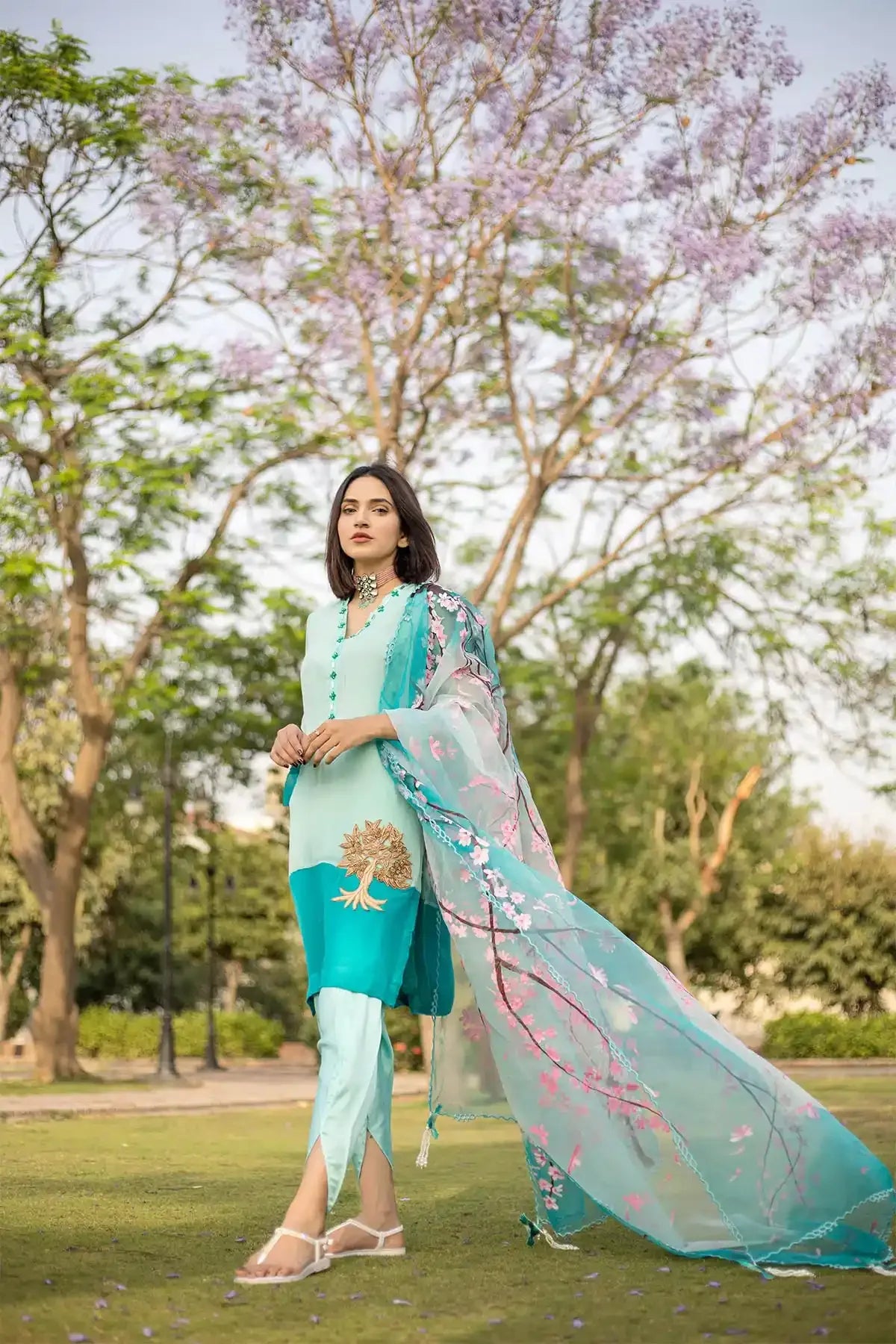 MANAAL ARFEEN - AK Galleria