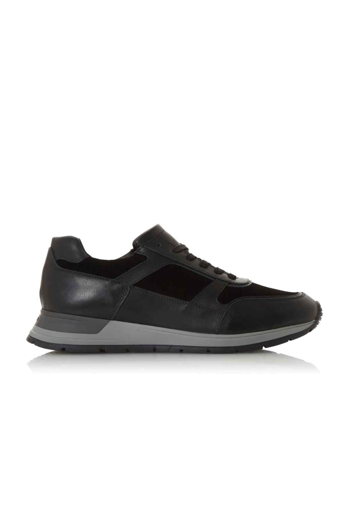 Black low-top lace-up sneakers with side panel and gray platform sole