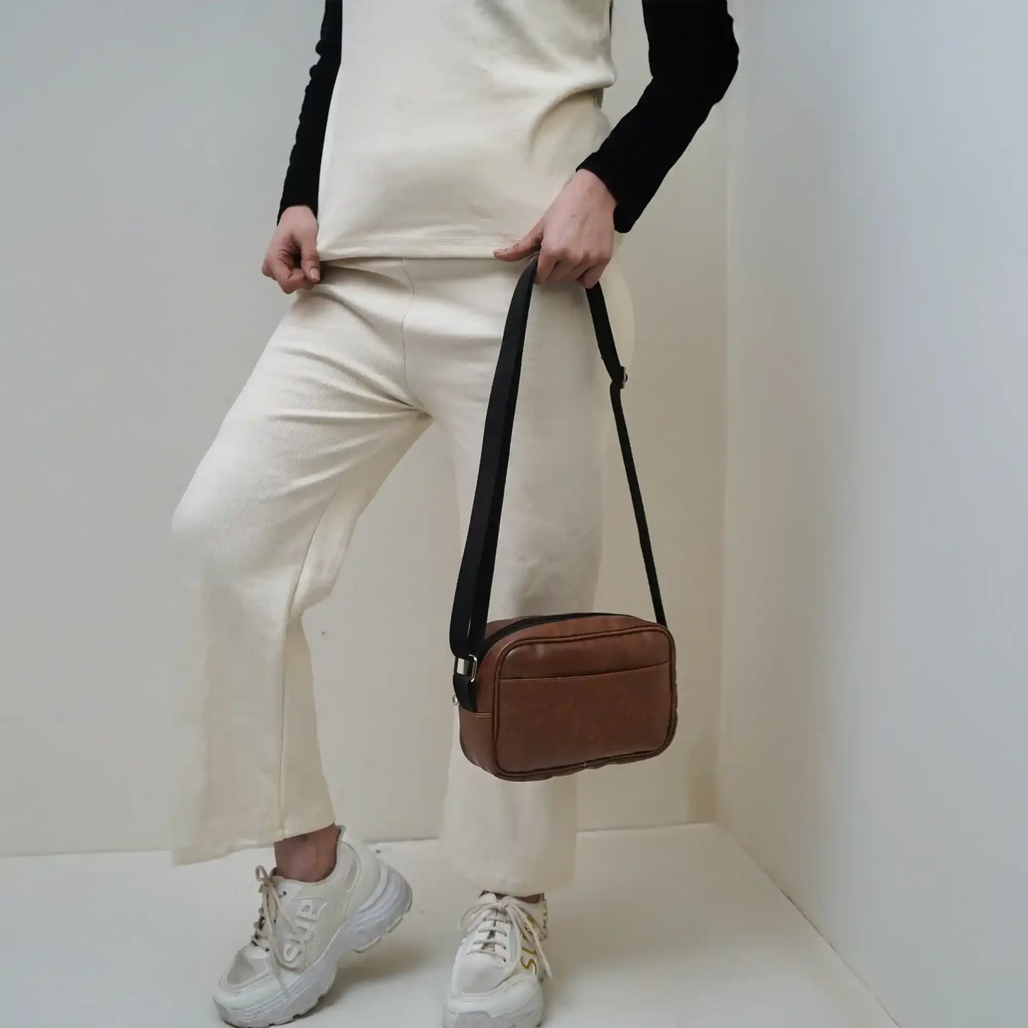 A tailor's son - AK Galleria