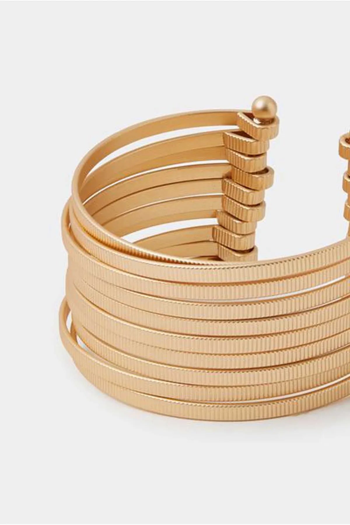 Accessorize - AK Galleria