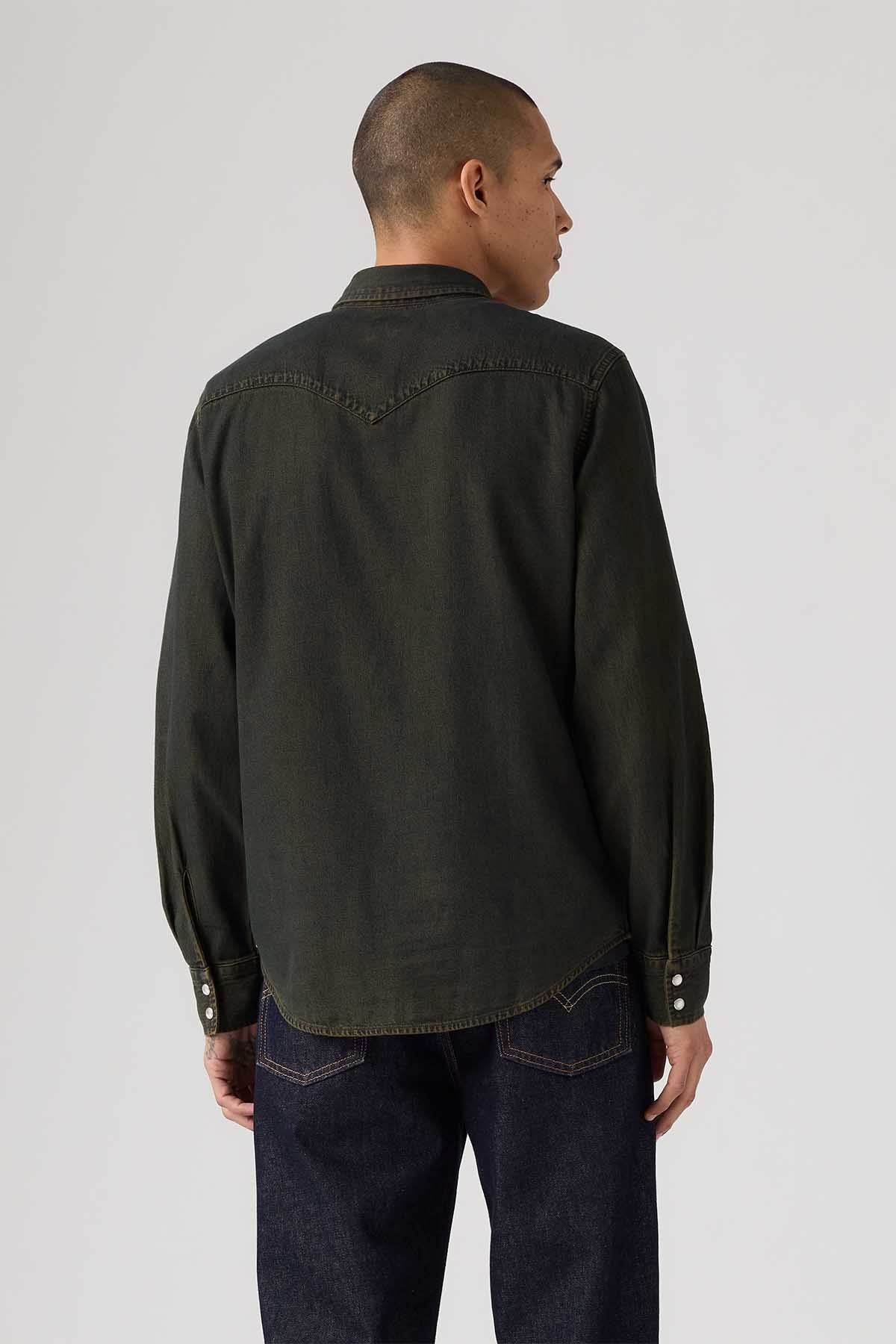 Levi's