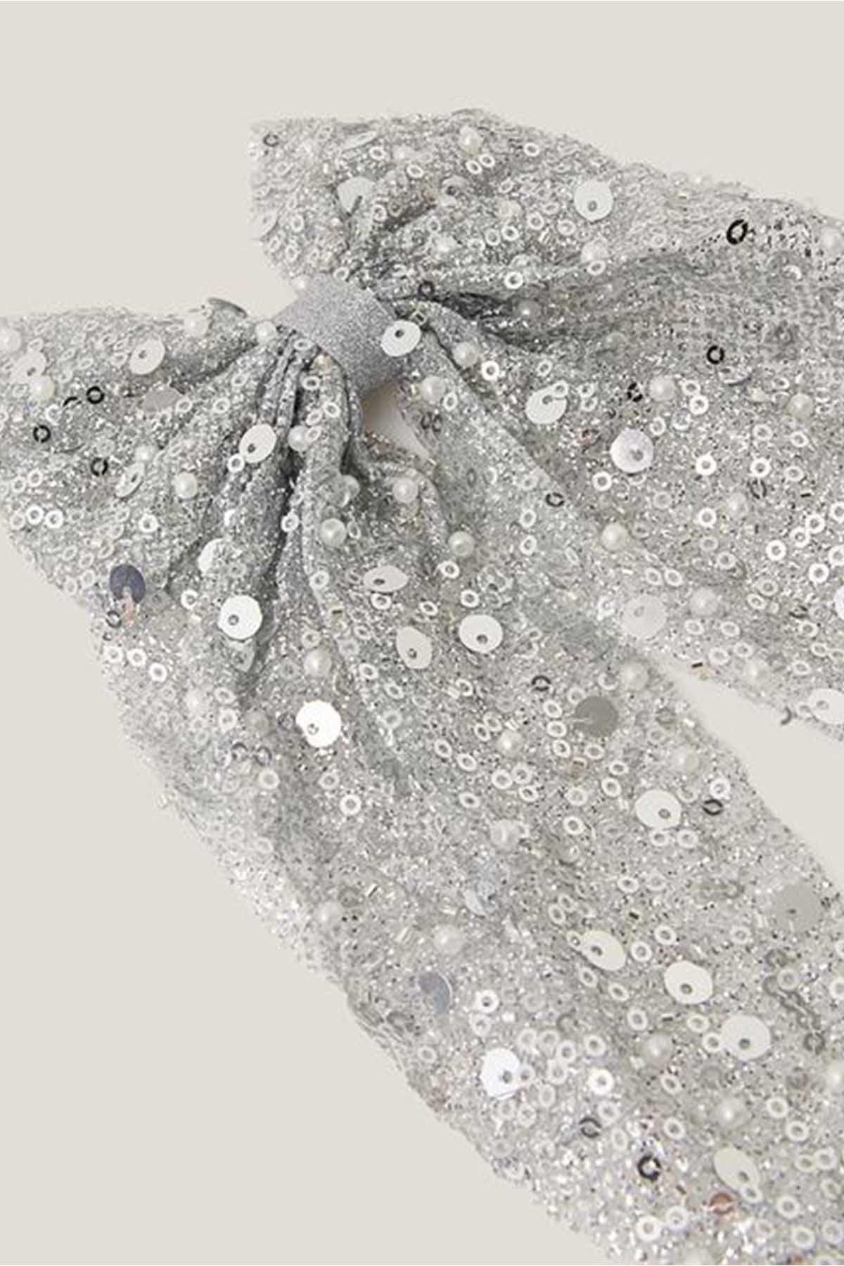 Accessorize - AK Galleria