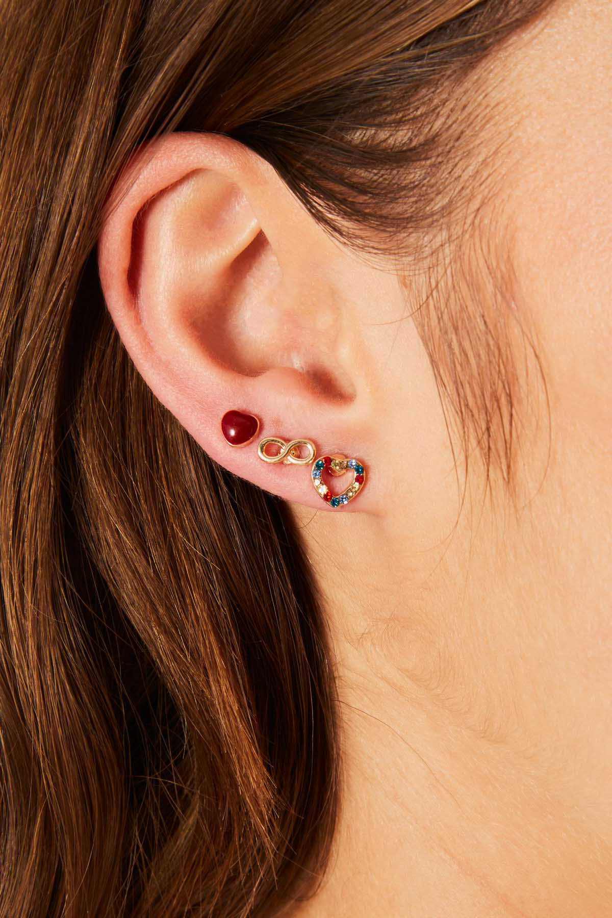 Accessorize