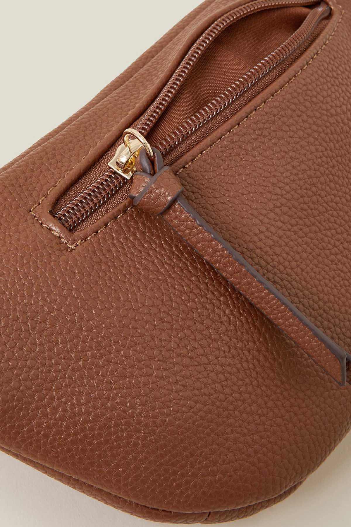 Accessorize - AK Galleria