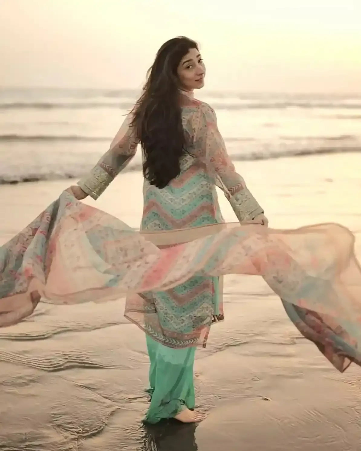 AYLA STUDIO - AK Galleria