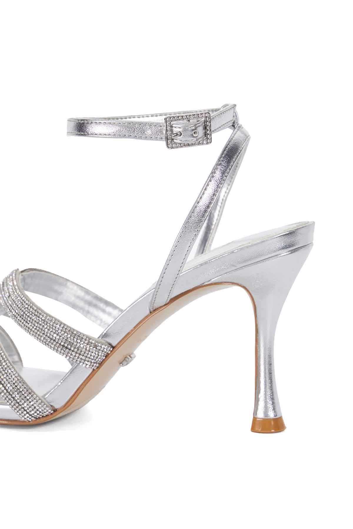 Dune London - AK Galleria