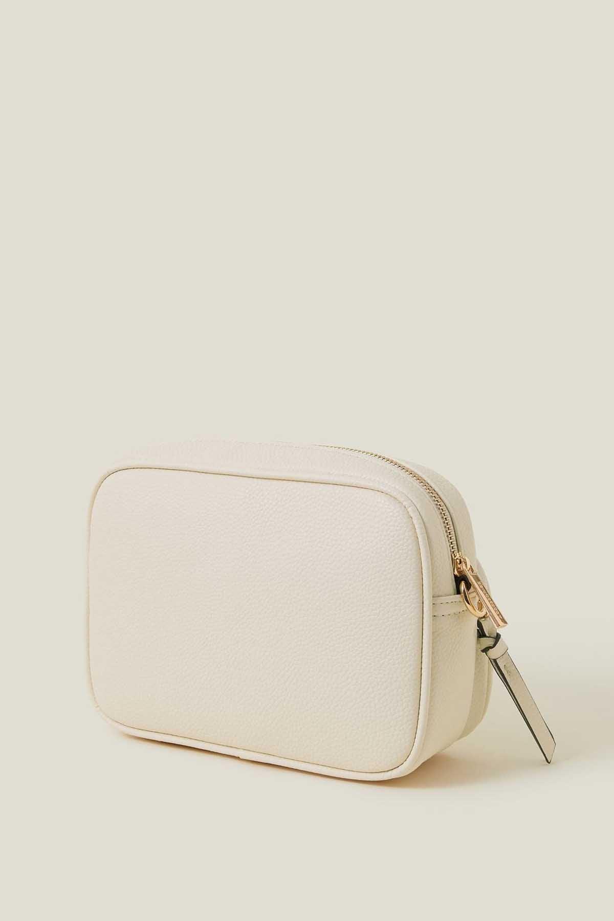 Accessorize - AK Galleria