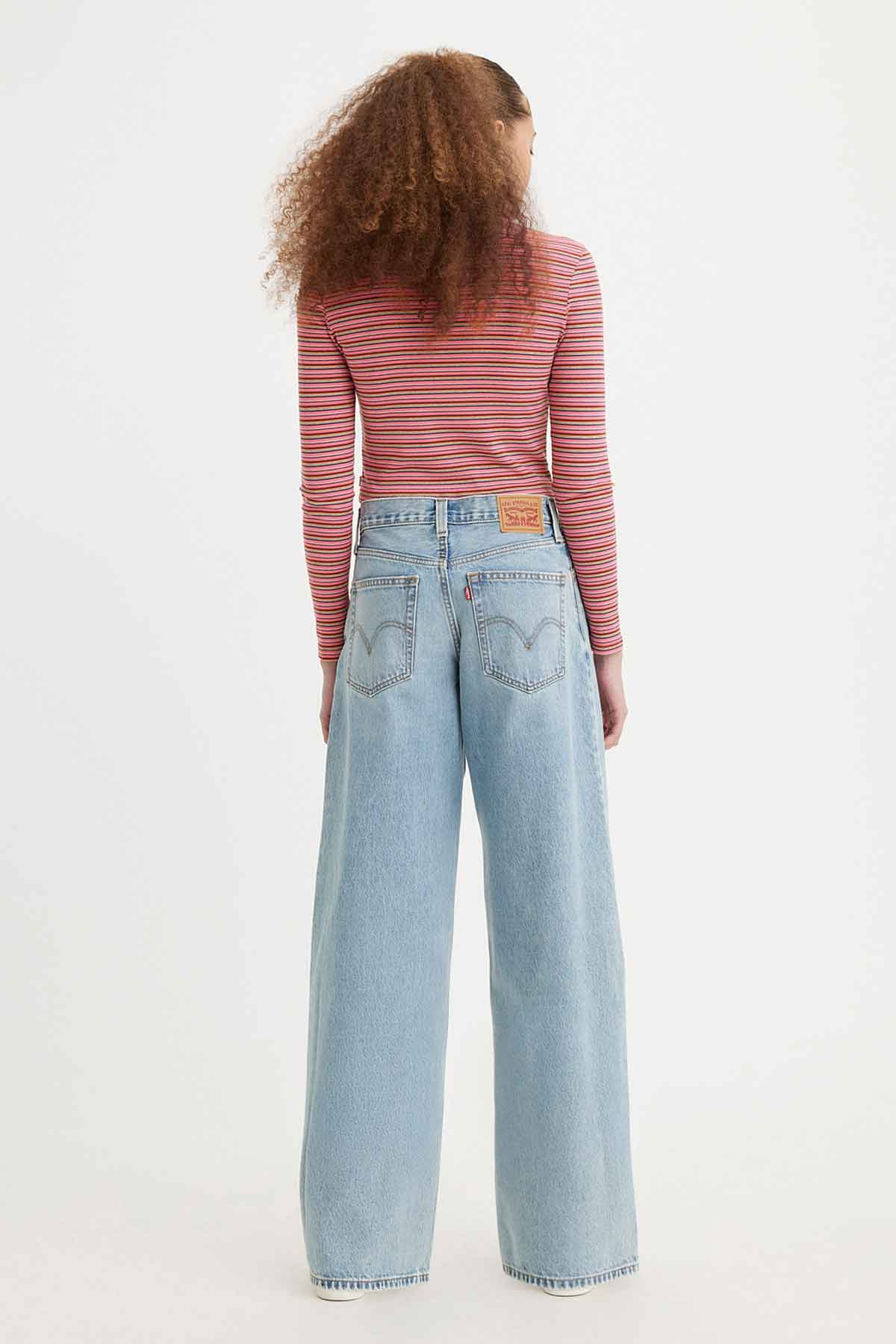 Levi's