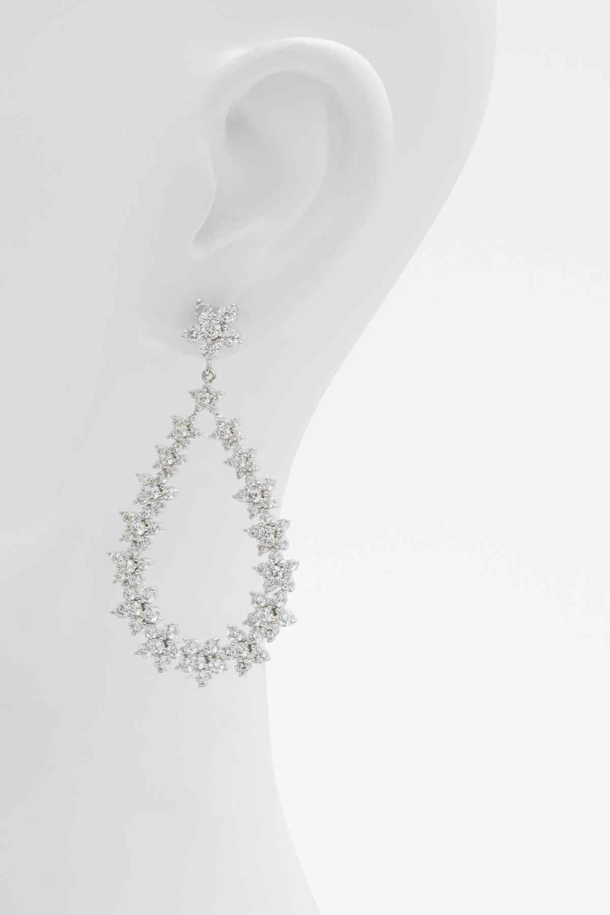 Single crystal teardrop drop earring with clear stones and silver-tone chain