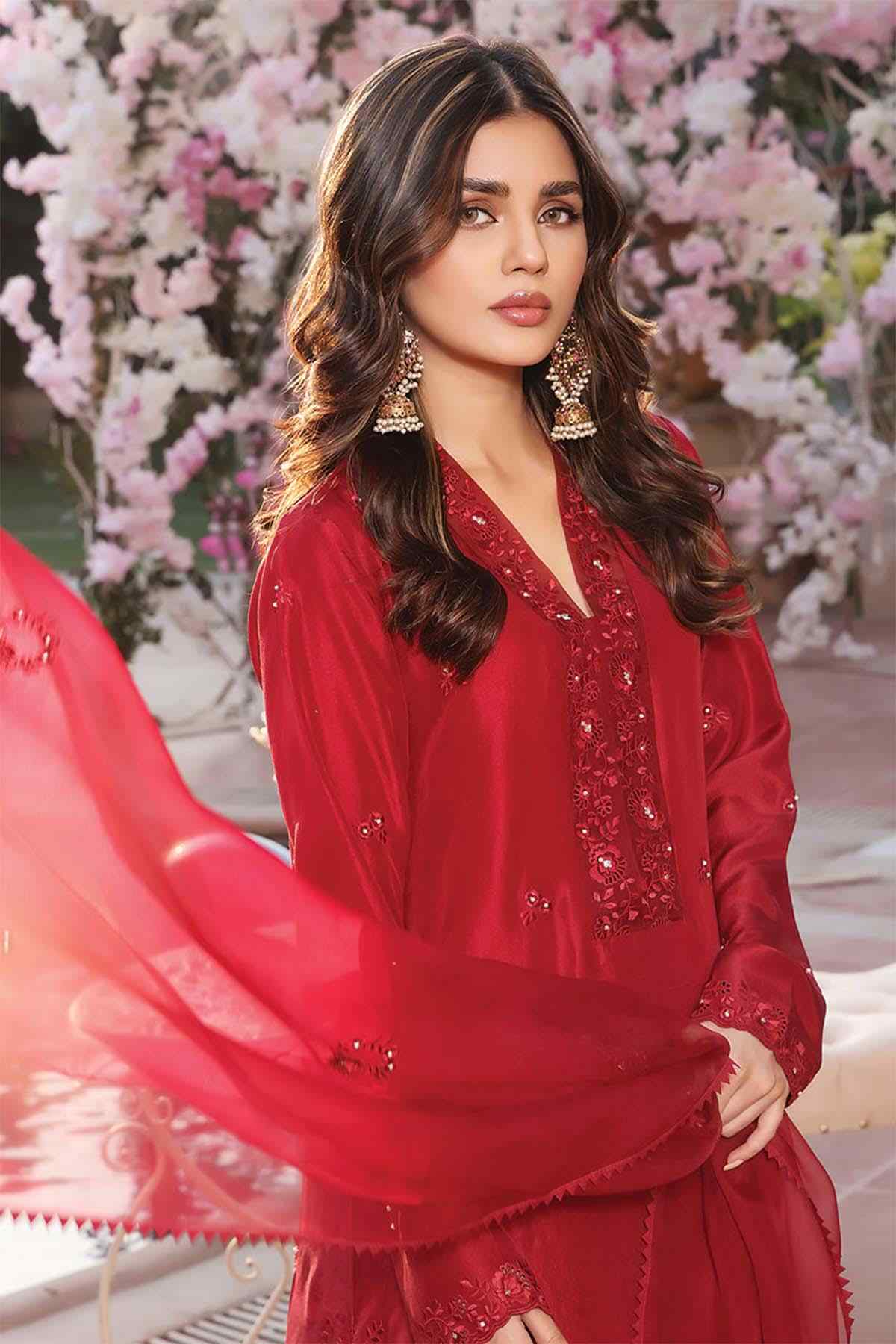 Nimra Kashif - AK Galleria