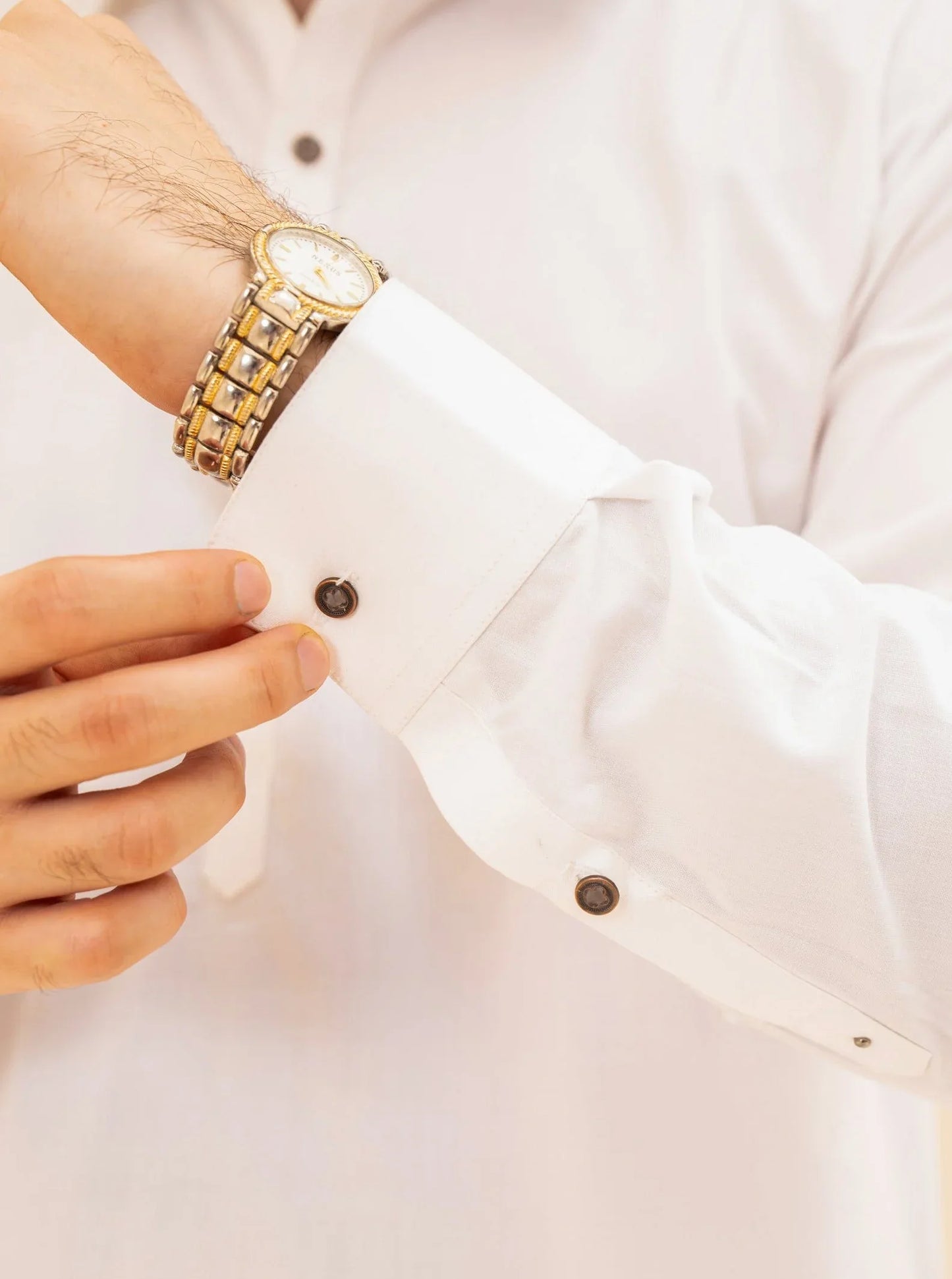 MURAQSH - AK Galleria