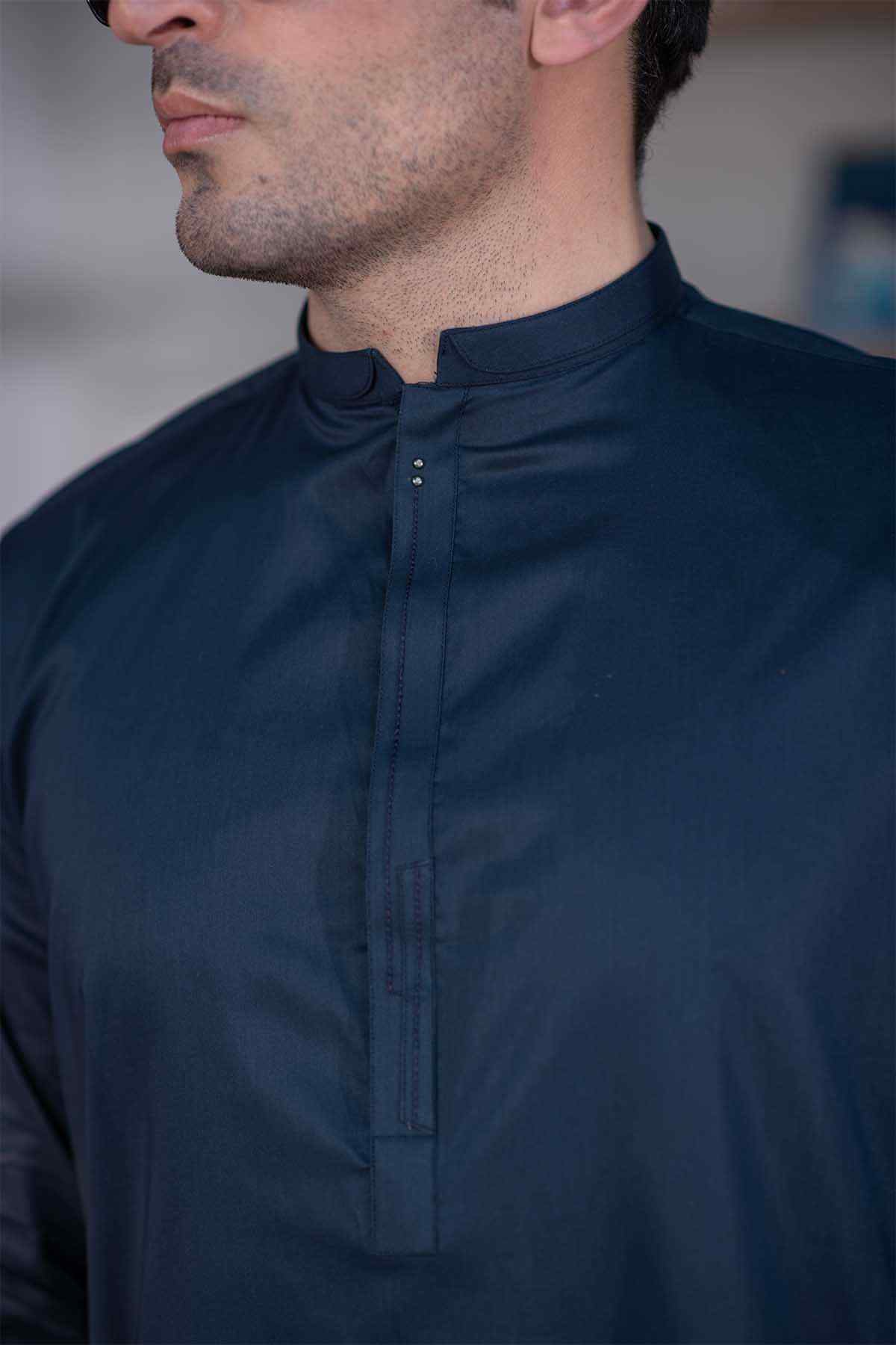 Men's navy thobe shirt collar and front placket with buttons