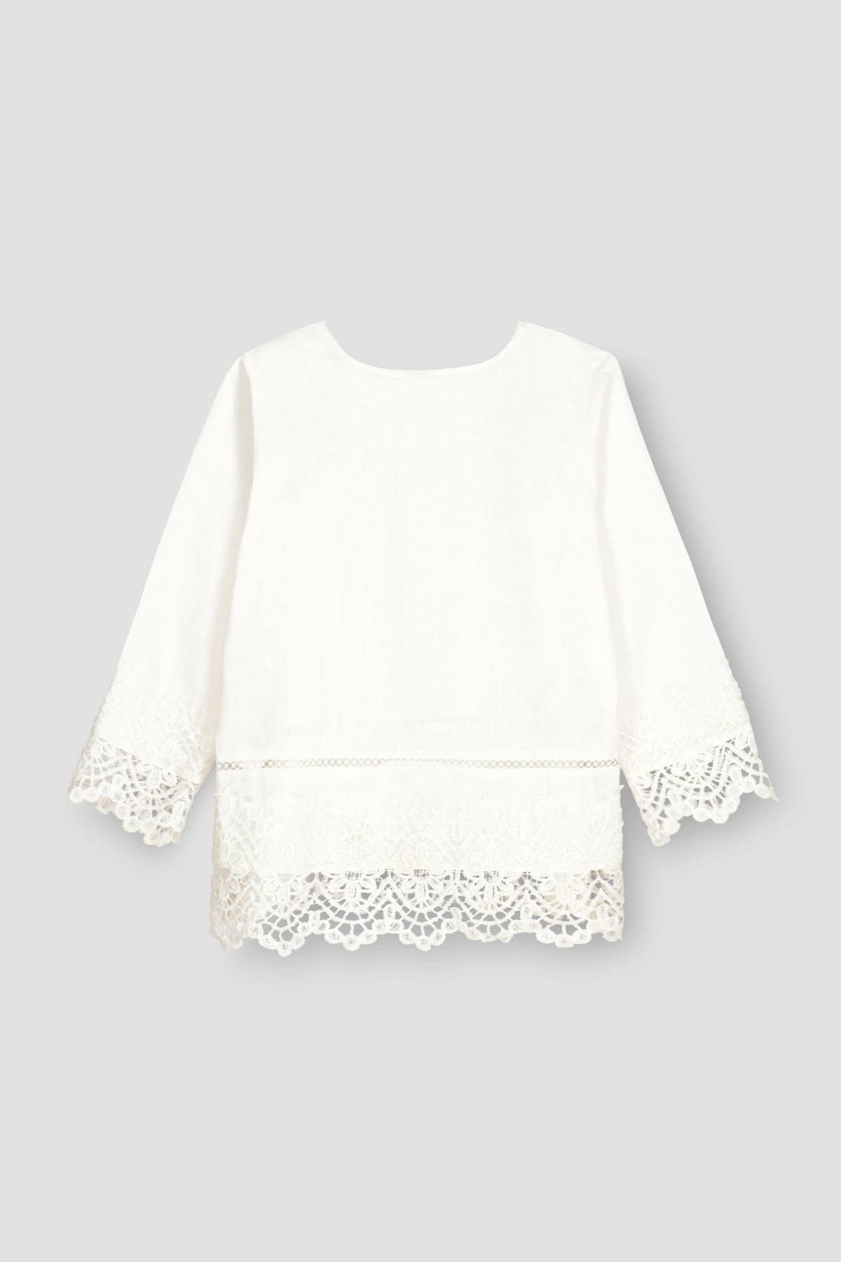 Solid Laces Top