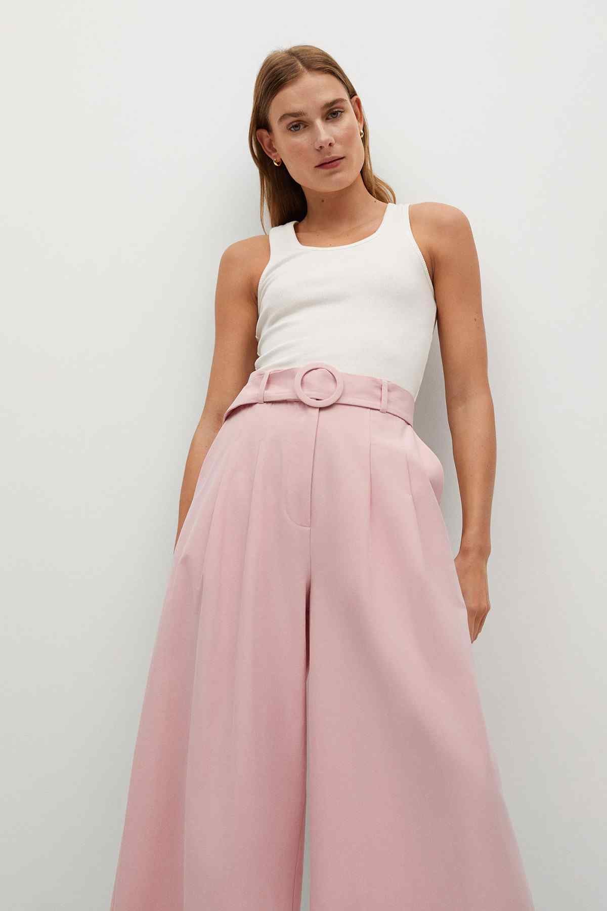Sleeveless white-and-pink midi dress with round neckline and oval belt detail