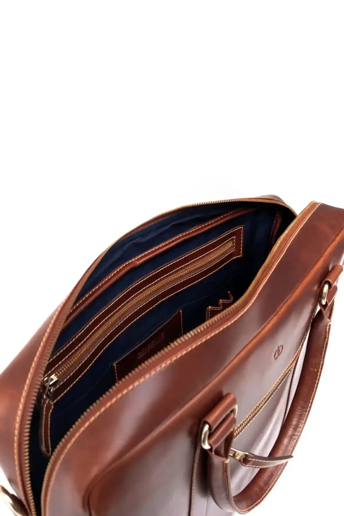 Obi Pelle - AK Galleria