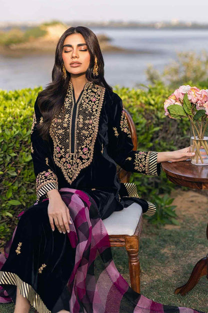 Nimra Kashif - AK Galleria