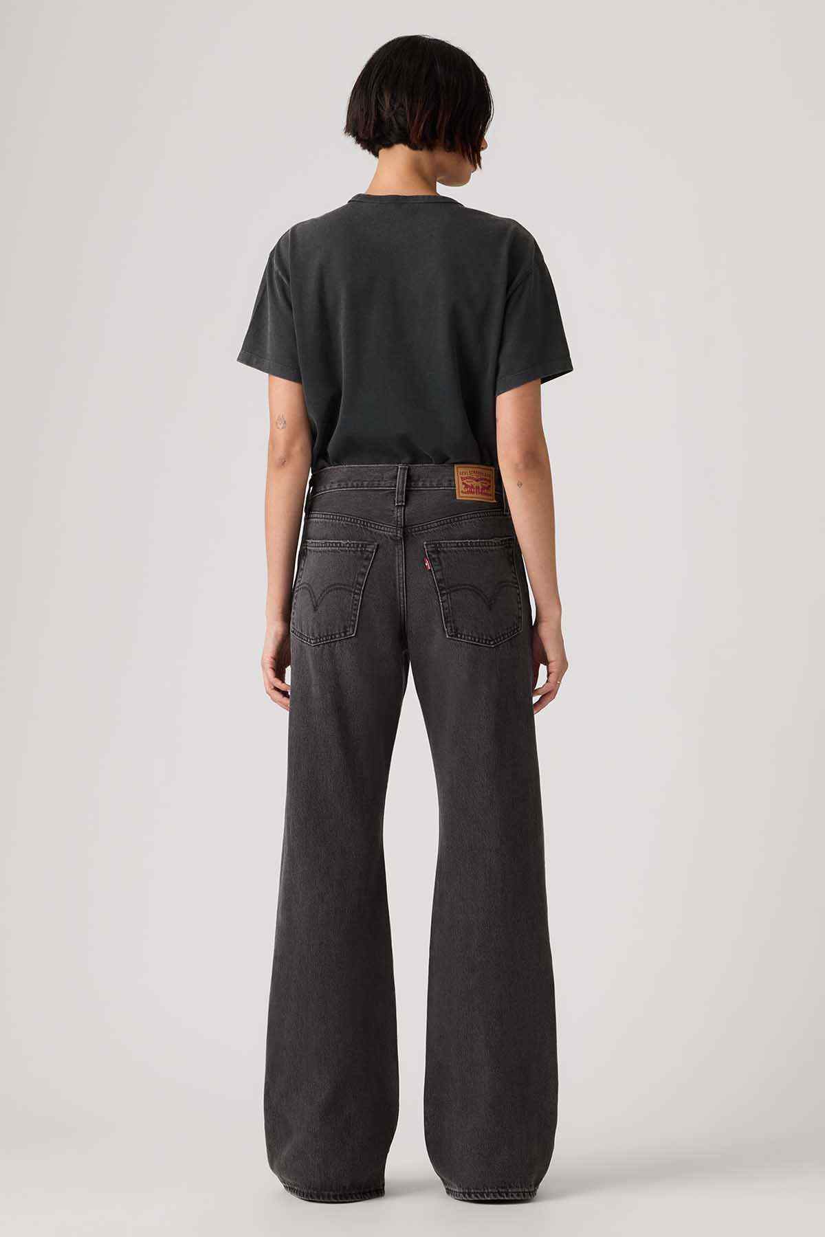 Black back-view denim jeans with wide legs and belt loops