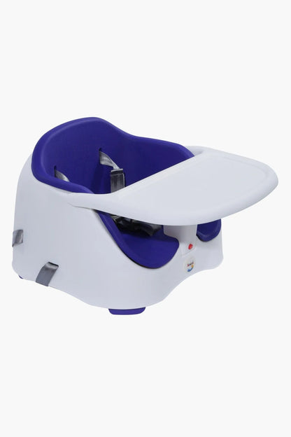 Baby seat with angled white tray and blue backrest, visible harness straps