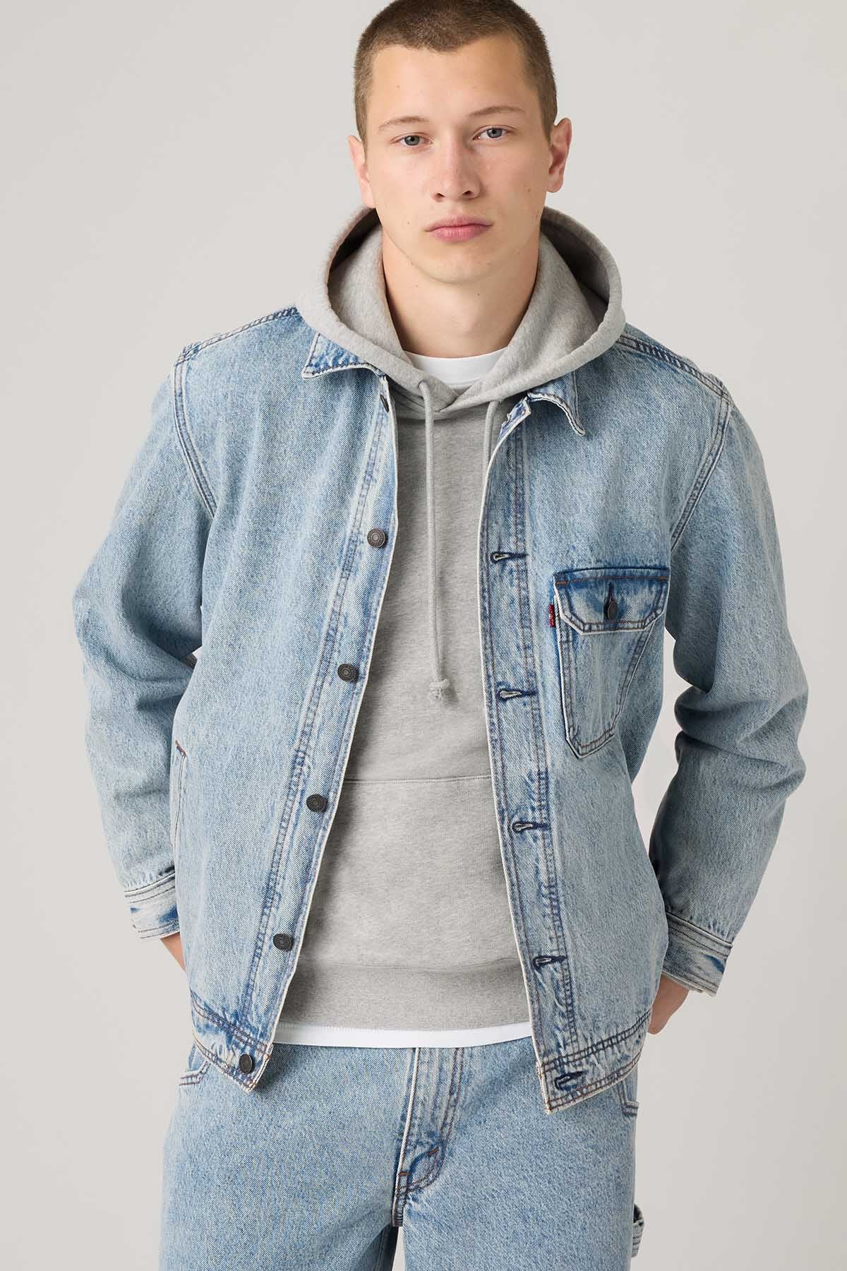 Levi's
