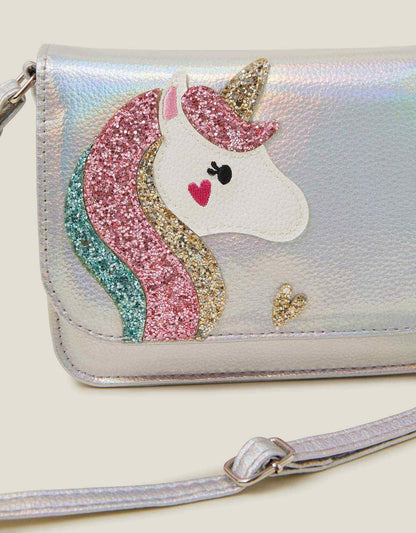 Accessorize - AK Galleria