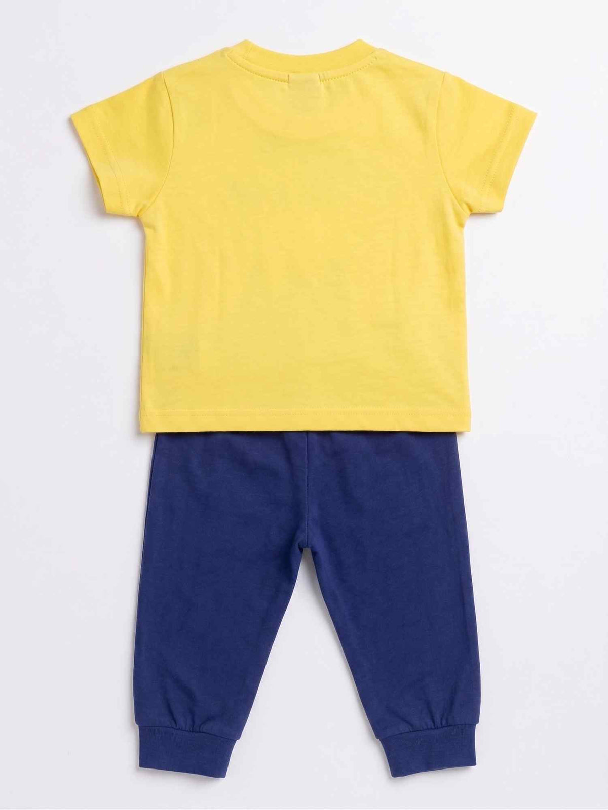 Yellow short-sleeve T-shirt and navy jogger pants set, back view