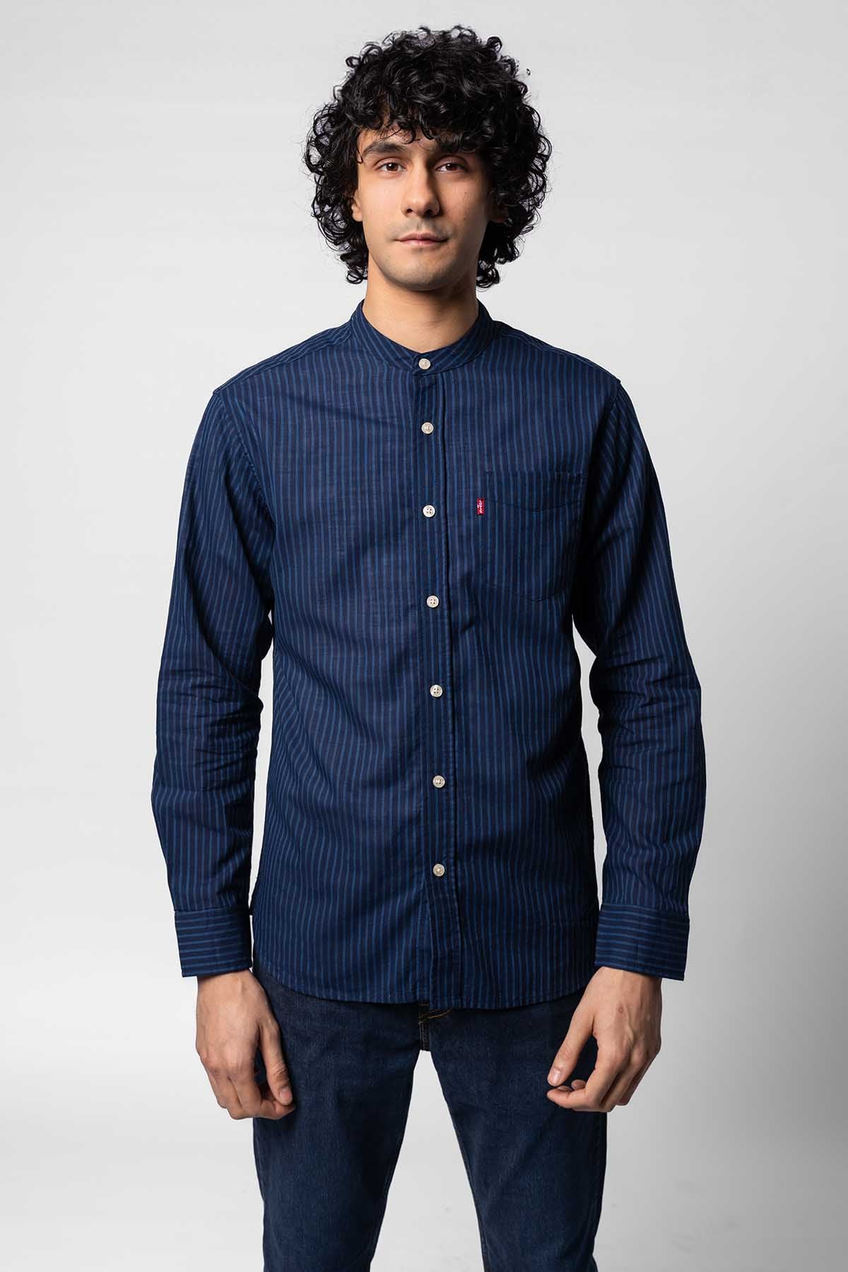 Levi's