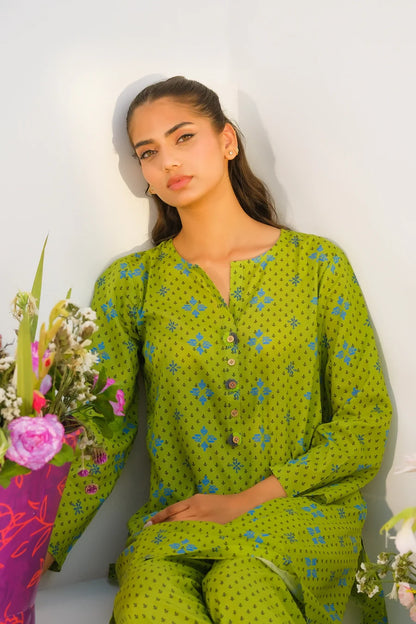 Green patterned kurta top with V-neck and long sleeves, buttoned front, matching cuffs