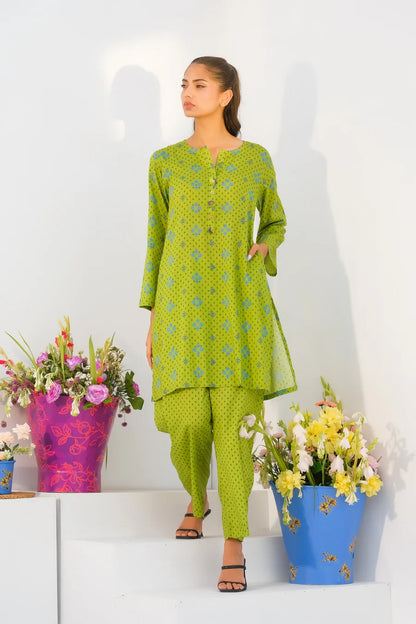 Green patterned kurta and pants set, V-neck long sleeves, straight matching trousers