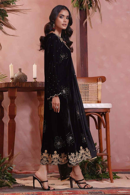Nimra Kashif - AK Galleria