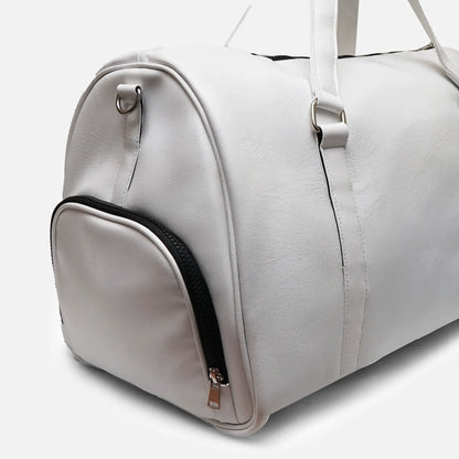 White duffel bag end pocket with zip closure and metal rings