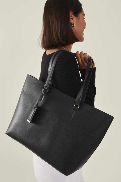 Accessorize - AK Galleria
