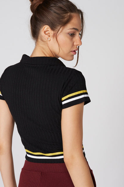 Black short-sleeve V-neck jersey, ribbed back with yellow and white sleeve stripes