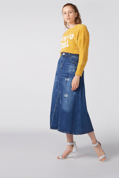 Yellow crewneck knit sweater with long sleeves and ribbed hem