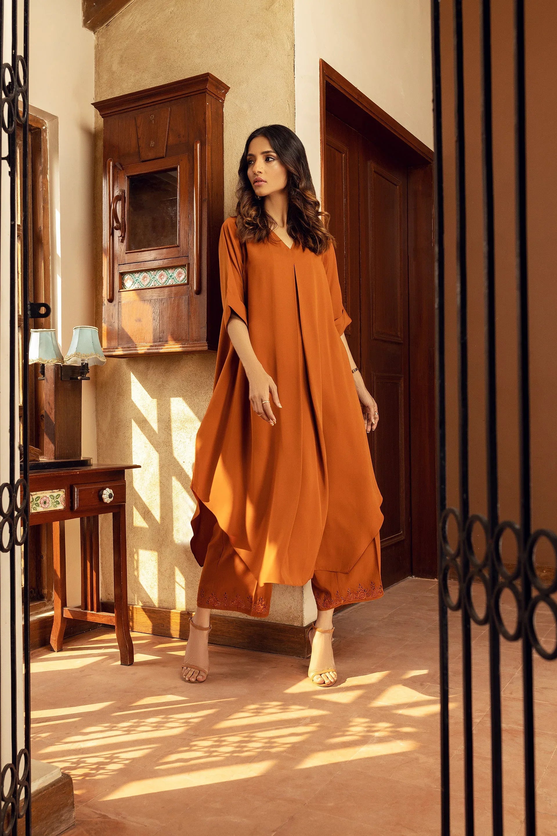 Velour - AK Galleria