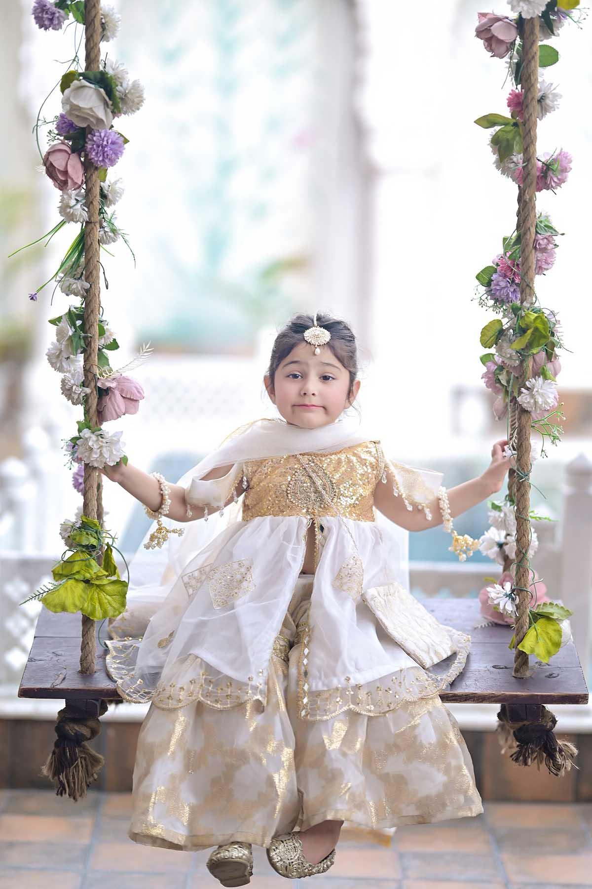 Qurratulain saqib - AK Galleria