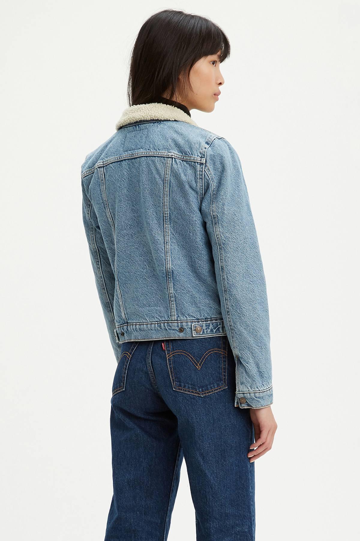 Levi's - AK Galleria