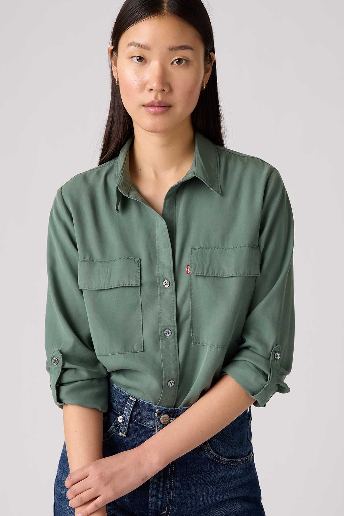 Levi's