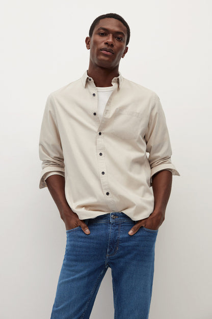 Dark blue denim jeans, straight leg, five-pocket styling