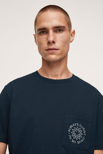 Night blue crew-neck T-shirt with pocket and circular “Always Sun” graphic