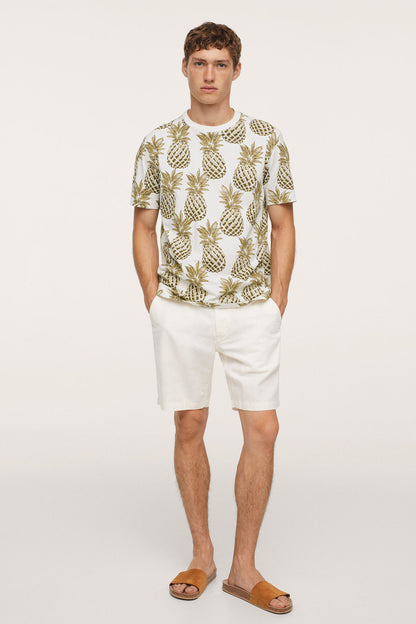 Men's beige pineapple print short-sleeve T-shirt with crew neck
